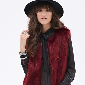 ♻️ Bagatelle Heritage Real Genuine Burgundy Rabbit Fur Vest Sleeveless Coat